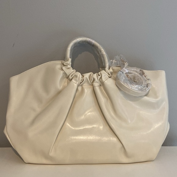 NWT Anthropologie Crème Patent Leather Half Moon Women's Shoulder Bag - Picture 3 of 11